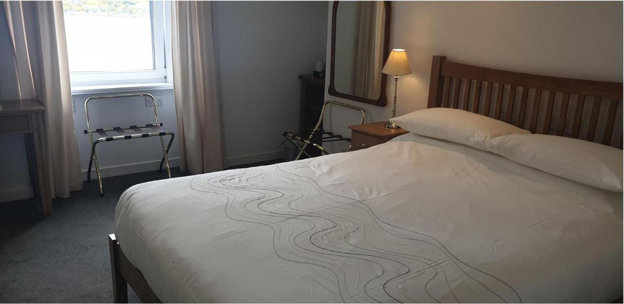 Cliffe House Bed & Breakfast Bed and Breakfast Kyleakin Exterior foto